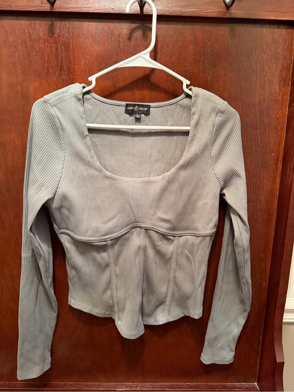 Almost Famous Gray Ribbed Long Sleeve Scoop-Neck Top